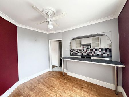 2 bedroom terraced house to rent - Photo 3
