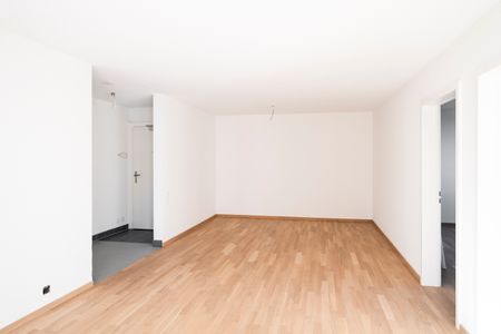 APPARTEMENT RENOVE AVEC BALCON ET ASCENSEUR - Photo 3