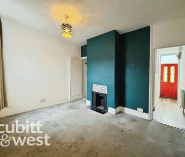 2 bedroom terraced house to rent - Photo 2