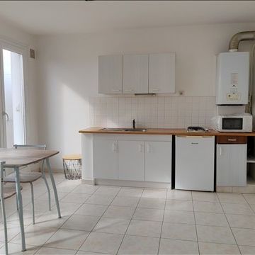 1 pièce - Meublé - 24,7 m² - 4ème étage - Colocation non autorisée - Photo 1