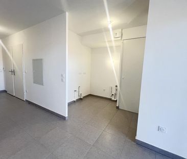 location Appartement T2 DE 44.2m² À COGOLIN - Photo 3