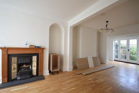 3 bedroom terraced house to rent - Photo 2