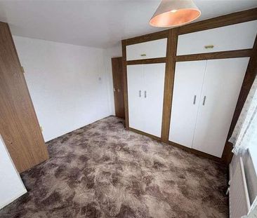 Westminster Crescent, Doncaster, DN2 - Photo 4