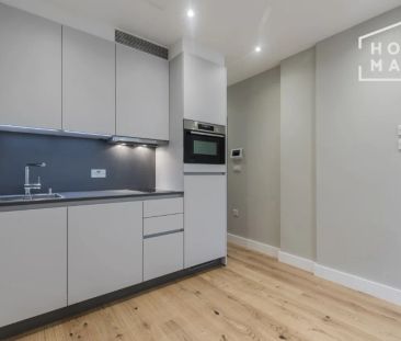 Warwick Road. SW5 - Photo 5