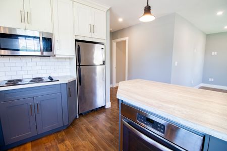 ALL INCLUSIVE 2 BEDROOM UPPER UNIT IN WELLAND!! - Photo 5