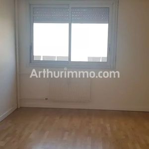 Location Appartement 4 pièces 101 m2 à Lons-le-Saunier - Photo 2