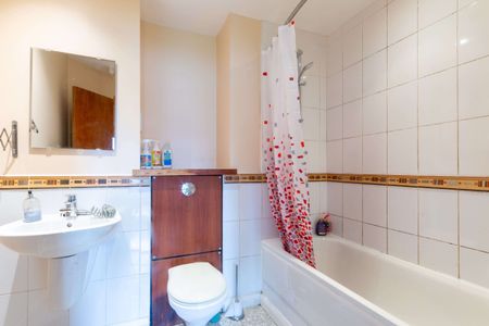 206T Portland Gardens, Edinburgh, EH6 6NJ - Photo 3