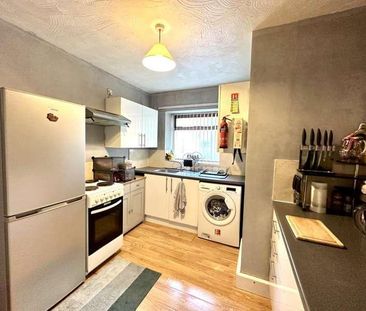 Chapman Court, Fleetwood, FY7 - Photo 4