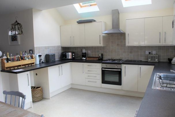 2 bedroom semi-detached house to rent - Photo 1