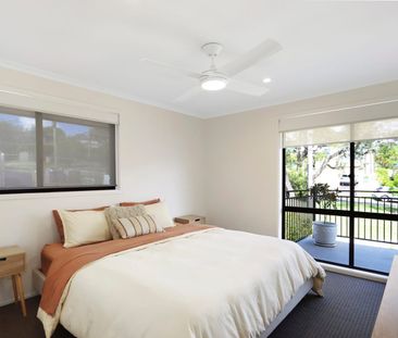 Gorgeous Sun Lit Family Home - Photo 3