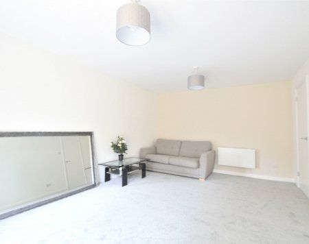 Willow Close, Wick, Bristol, Gloucestershire, BS30 - Photo 4