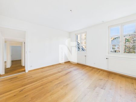 Helle und grosszügige 5.5-Zimmer-Wohnung am Löwenkreisel mit Balkon, Waschturm und 2 Badezimmern - Foto 4