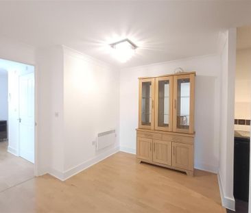 2 bedroom apartment to rent - Photo 6