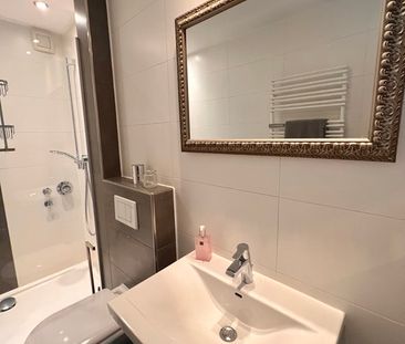 Hochwertig modern möblierte 2-Zimmerwohnun mit Südbalkon - Foto 1