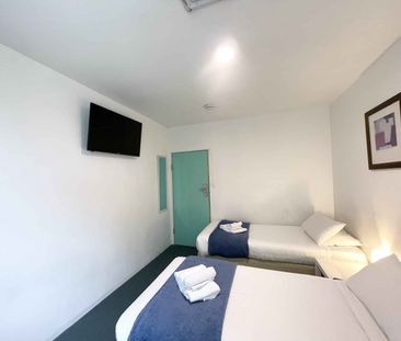 Room 9 (Non Ensuite) - Photo 2