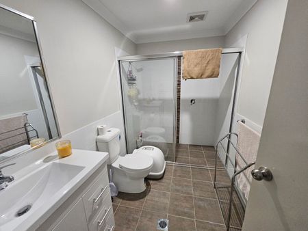 MODERN TOWNHOUSE - Photo 5