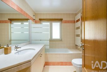 Apartamento T5 em Lisboa