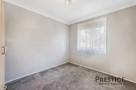 “Newly Renovated Family Residence!” - Photo 3