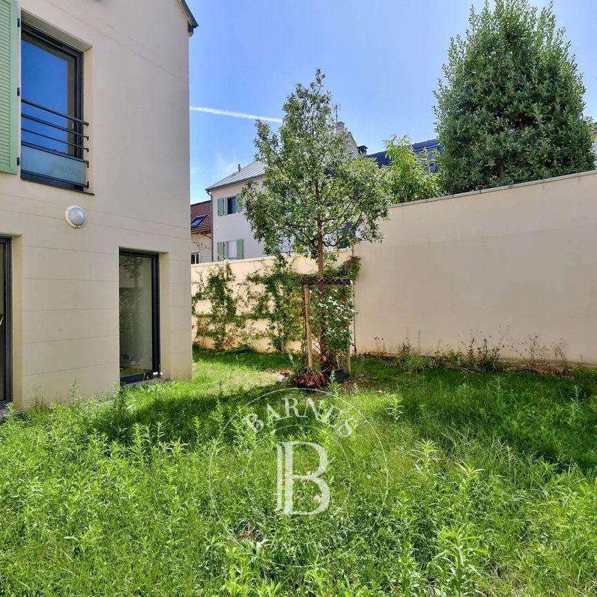 Tout savoir sur cette maison dans le quartier Bergère-Moulin, à Puteaux - Photo 1