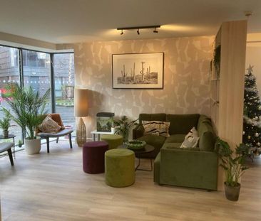 1 bedroom in a flat share to rent - Photo 1