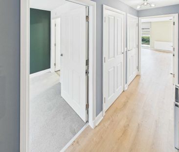 2 bedroom flat to rent - Photo 2