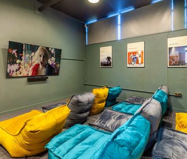 2 Bedroom flat - Photo 2