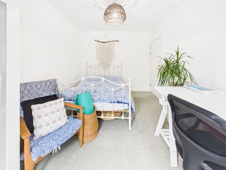 Norwood Close, Twickenham, Twickenham, TW2 - Photo 5