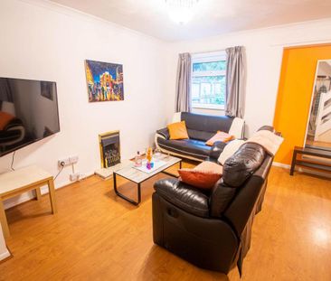 6 bedroom house to rent - Photo 3