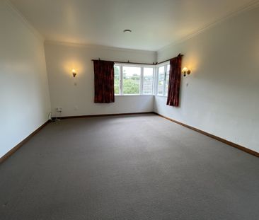7 Bassett Road, Johnsonville - Photo 3