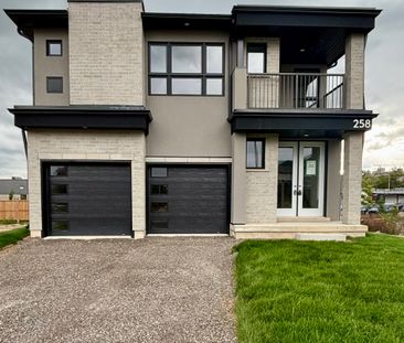 For Lease - 258 Wellandvale Drive, Welland, Ontario - Photo 1