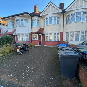 House share to rent - Photo 3