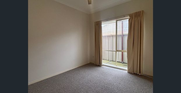 Charming Cottage Living in Caroline Springs - Photo 1