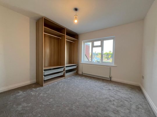 Hayes End Drive, Hayes, UB4 8HE - Photo 1