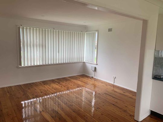 Three bedroom home - Photo 1