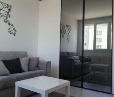 Location Appartement 2 pièces 33m² DECINES CHARPIEU 69150 - Photo 4