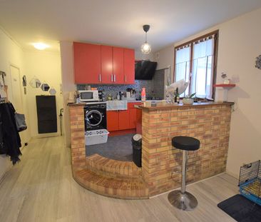 A louer Appartement F3 proche du centre ville d'Elbeuf- Réf CARB-RDCd - Photo 3