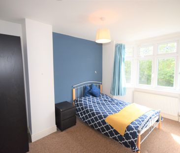 7 Bed Student Property - close to UWE - Photo 6
