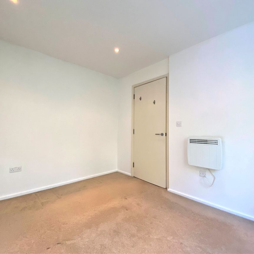 1 Bedroom - Photo 1