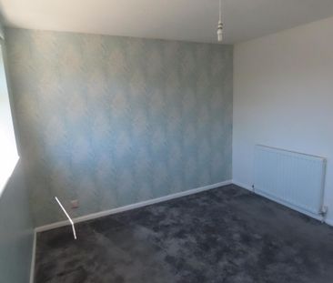 2 bedroom semi-detached house to rent - Photo 2