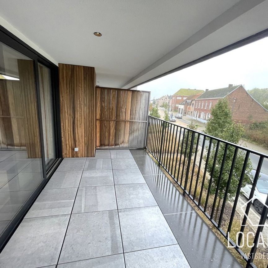 Recent appartement met groot terras - Photo 1