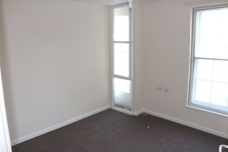 Harriet Foster House, Taunton Town Centre - Photo 3