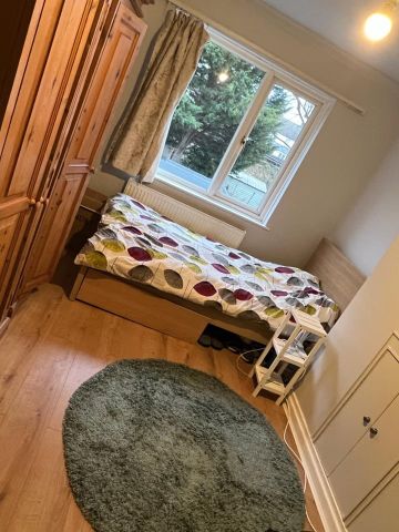 Room in a Shared House, Norbury Crescent, SW16 - Photo 2