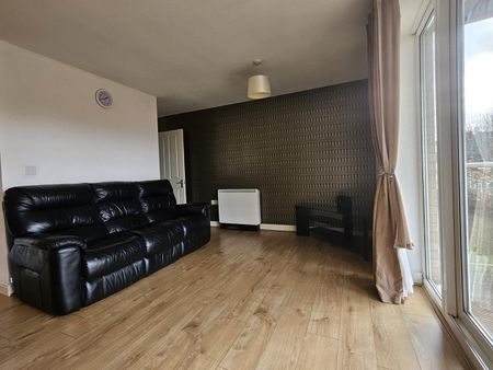 2 Bed Flat, Foxglove Way, LU3 - Photo 2