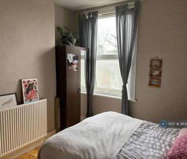 2 bedroom flat to rent - Photo 6