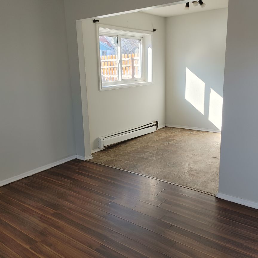 2712 7th Ave, Regina - Photo 1