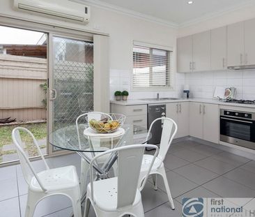 1B Dunvegan Crescent, Dandenong - Photo 2
