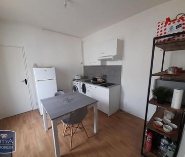 Location Appartement 1 pièce 32m² TOURS 37000 - Photo 2