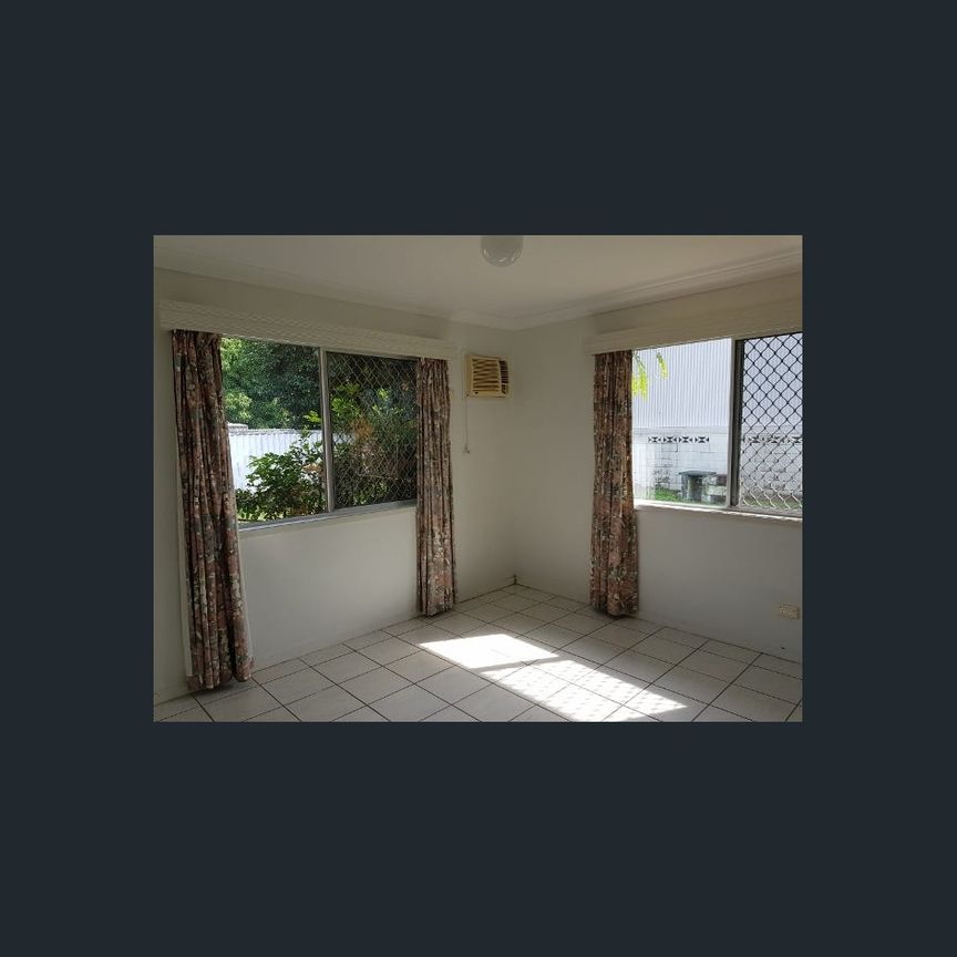 Amazing location on Alamein - Photo 1