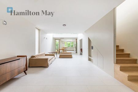 Nowoczesny dom o powierzchni użytkowej 280 m2 z dwoma tarasami i ogrodem w Wilanowie - Photo 3