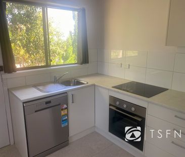 1/9 Primrose Ct, Kennington - Photo 3